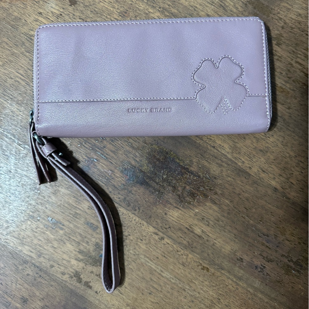 Lucky brand leather wallet